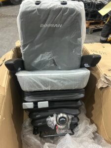 Кресло Doosan DX300